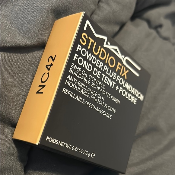 MAC Studio Fix Powder Plus Foundation - Picture 3 of 6
